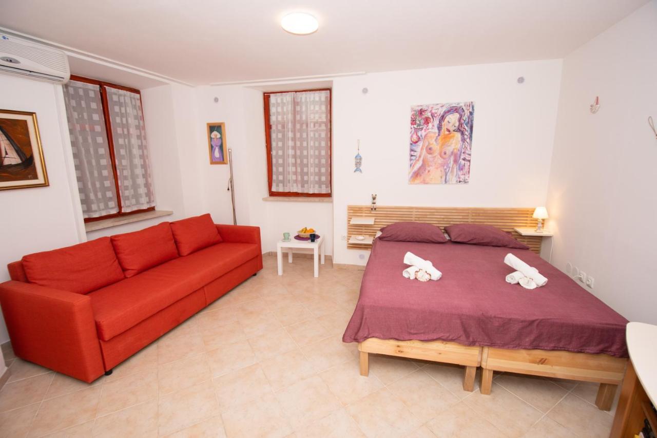 Apartamento Frankie Piran Exterior foto