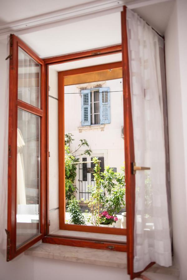 Apartamento Frankie Piran Exterior foto