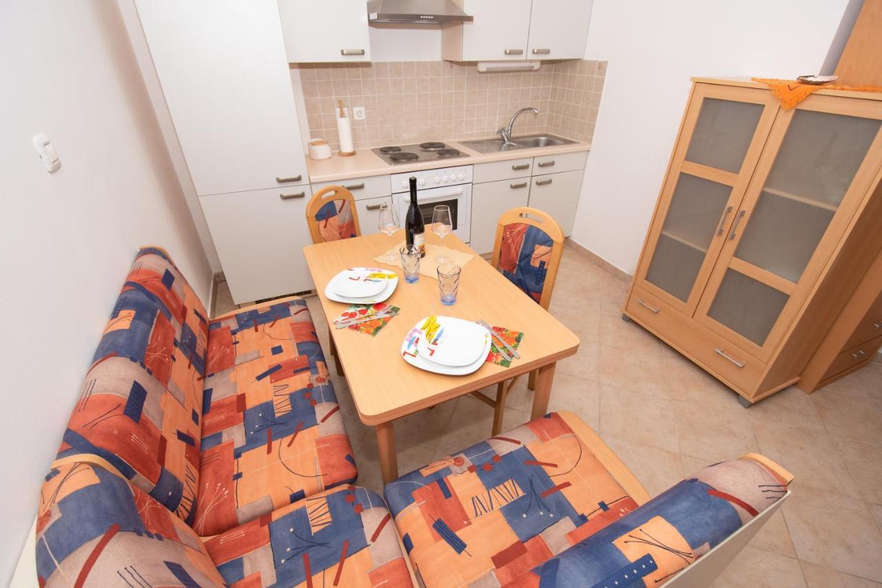 Apartamento Frankie Piran Exterior foto